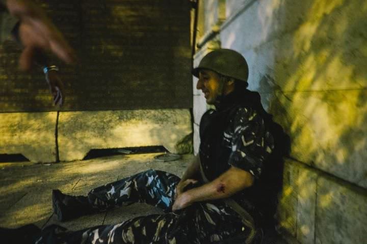 karim-mostafa-crying-soldier
